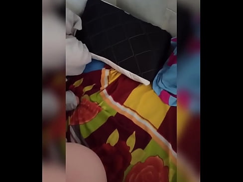 ❤️ Wandinogara naye anogara ega kumba nekuti murume wake anoenda kuzororo ini ndinotora mukana wekusvira nekuzadza mbongoro yake nemukaka. ️❌  ❤